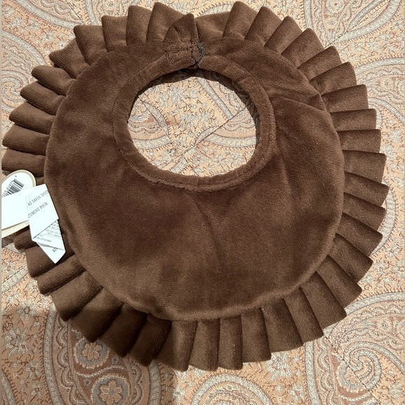 Baby Leopard Soft Fancy Bib NWT - Picture 4 of 4